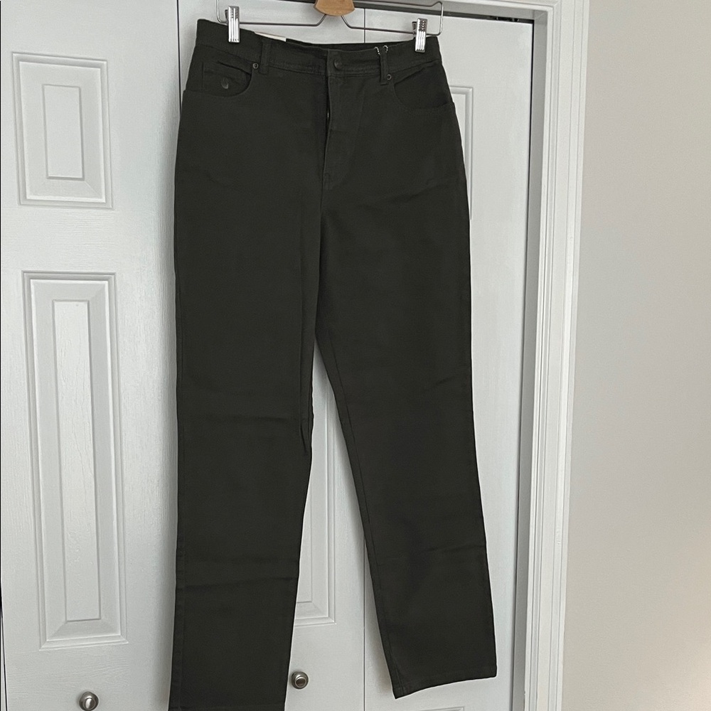 Gloria Vanderbilt Olive jeans
